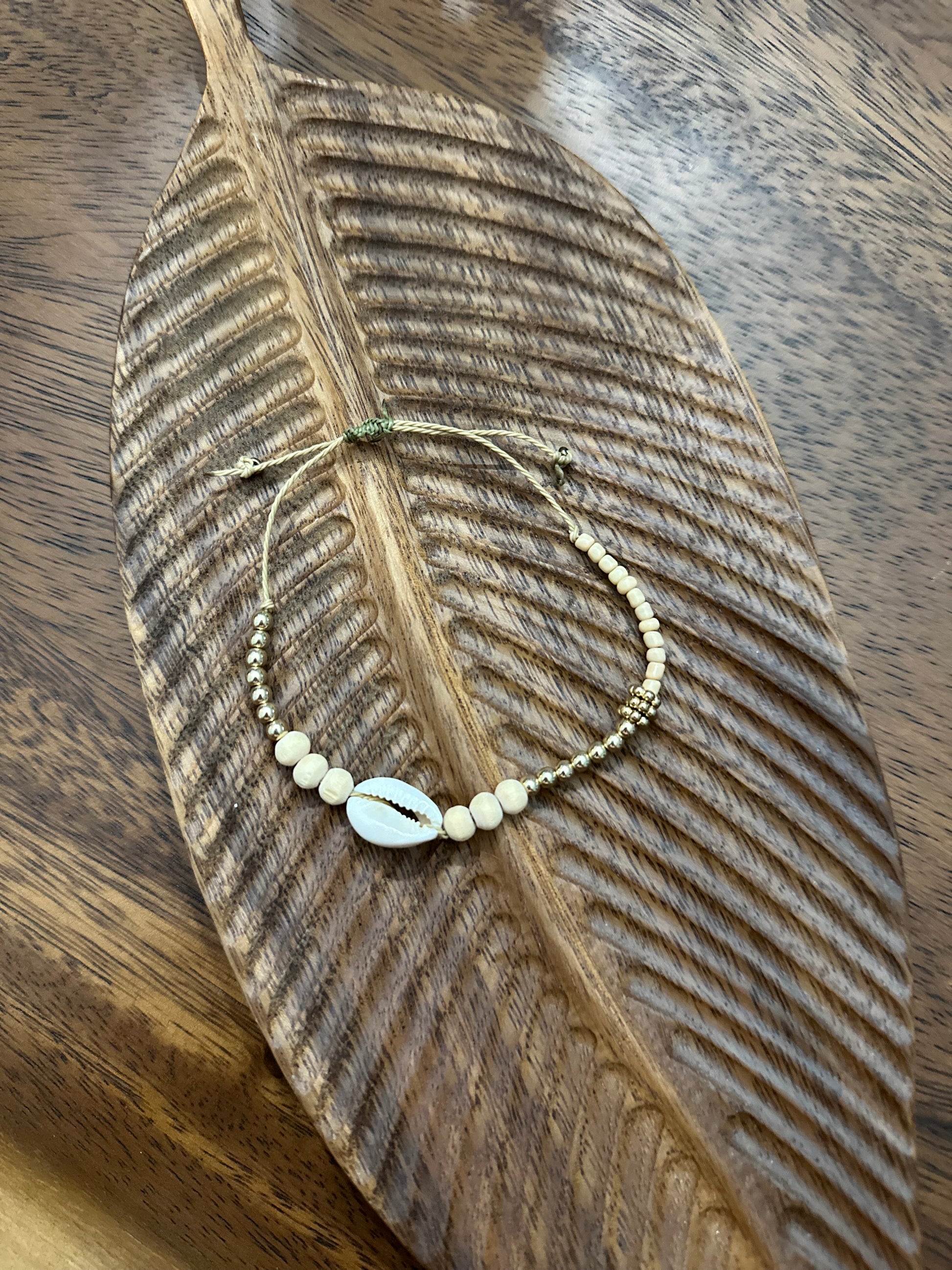 Beaded Shell Bracelet
